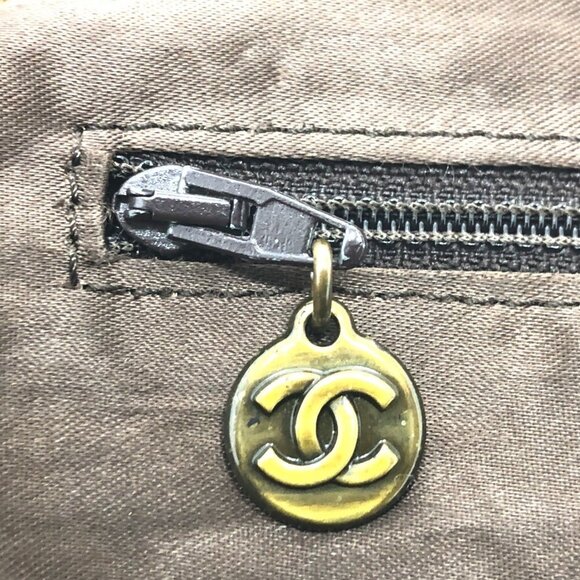 CHANEL Vintage Brown Logo Tote Bag - Picture 15 of 15